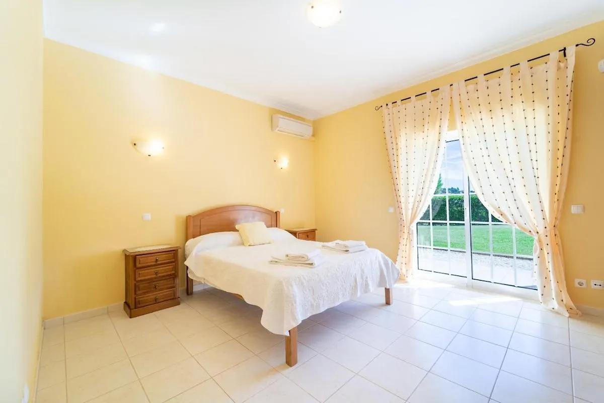 Filomena Golf Paradise Guia  0*, Guia (Faro)