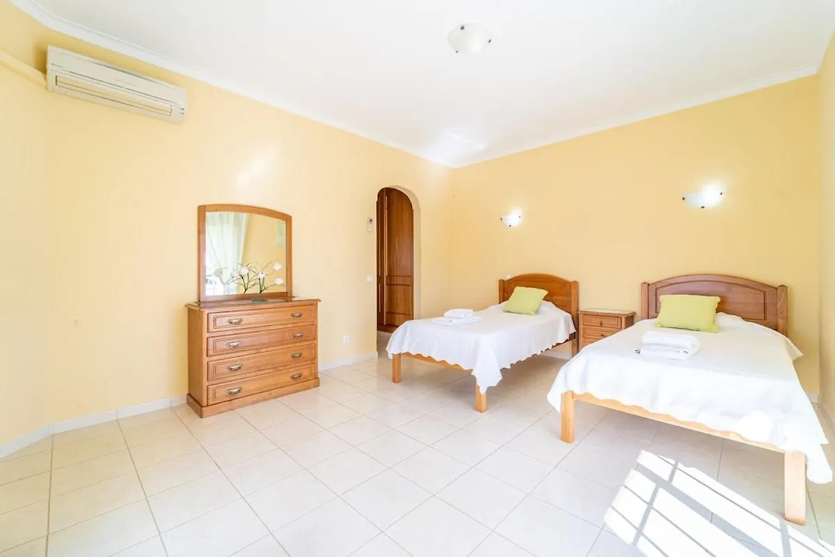 Vila Filomena Golf Paradise Guia