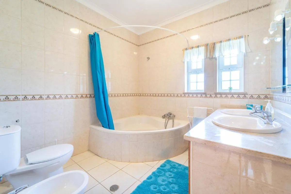 Filomena Golf Paradise Guia  Vila